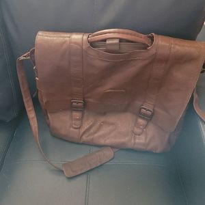 Original Geoffrey Beene Leather Messenger Bag